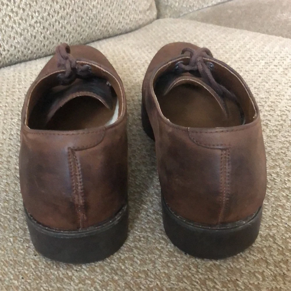 GH Bass & Co. Genuine Bucs casual dress shoes - Picture 9 of 14